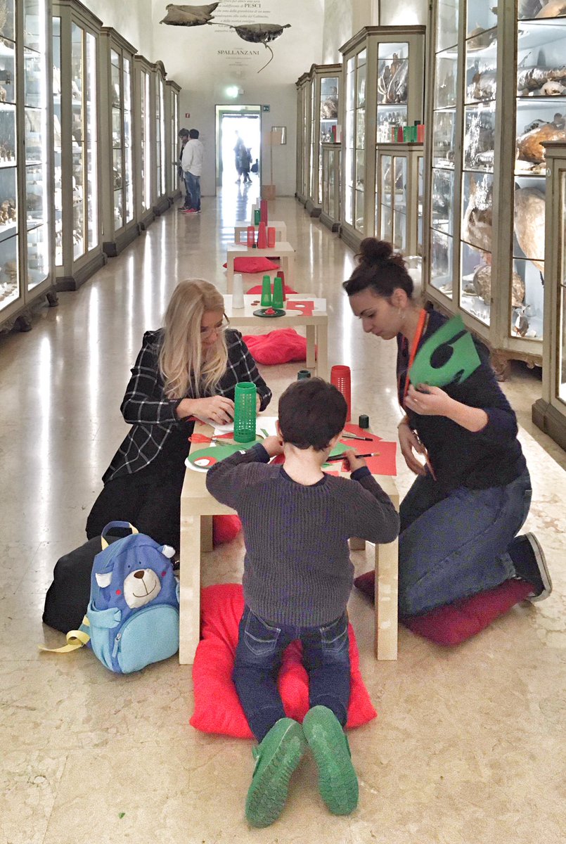 MuseiCiviciRE's tweet photo. Più di 1.000 presenze ci ha regalato questa giornata delle #famigliealmuseo in cui abbiamo costruito insieme città, giardini e pensieri. Questo appuntamento #piccolomaprezioso si rinnova tra un anno perché... #crescerealmuseo è una gran bella cosa! Grazie a tutti!
❤️#famu2018 https://t.co/5s4dYTlePJ