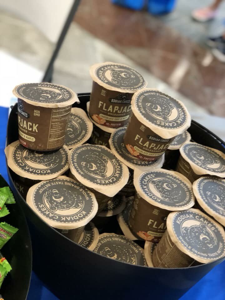 thenolamom's tweet photo. Breakfast for tomorrow courtesy of @KodiakCakes #nombfamilyfun https://t.co/Ow9mTIvu7d