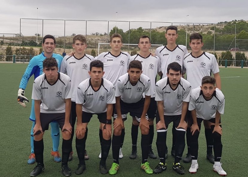 Juvenil1a's tweet photo. Yecla 2-2 Santa Ana
Goles: Sito y Miguel

Partido pasado por agua,en el que fuimos muy superiores al rival en la 2ª parte y que merecimos más. Toca seguir y aprender de los errores. https://t.co/1nBN8RGAPx