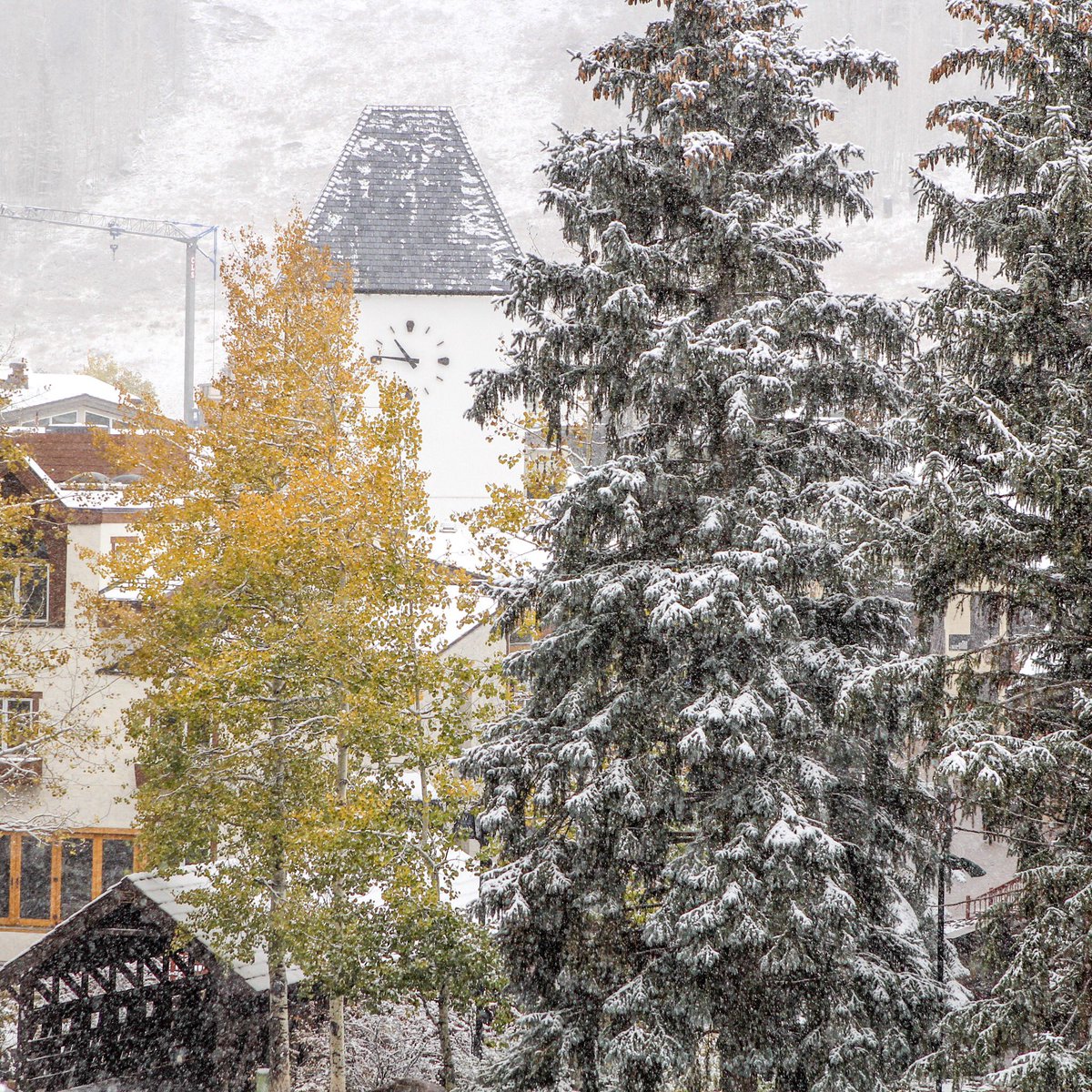 vailmtn's tweet photo. Hello Winter, won’t you stay a while? 
#Vail https://t.co/RDwSqiPPEn