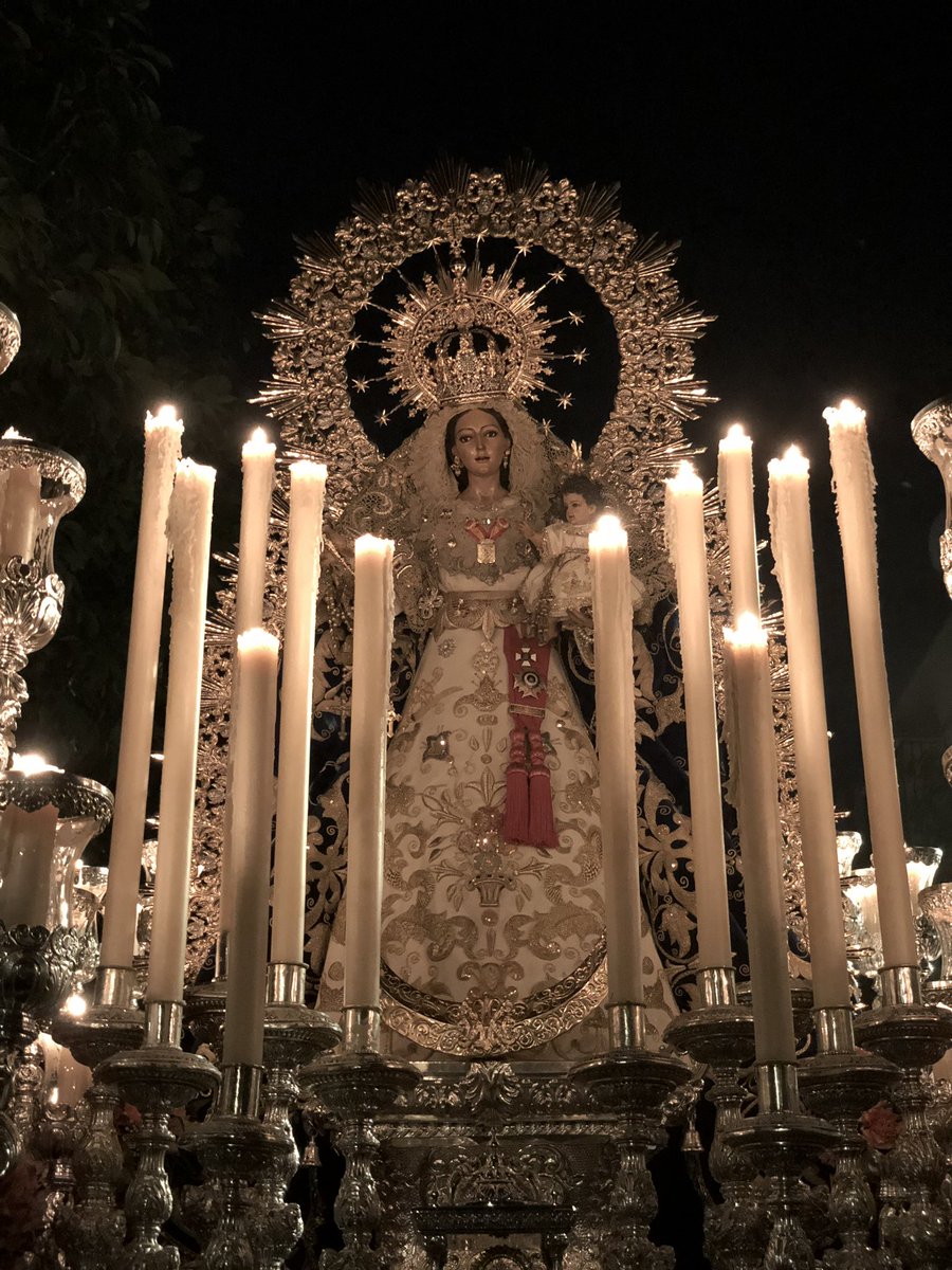 La virgen del Rosario por la calle Dolores Leon #rosariodeazahar #GloriasSevilla2018 #rosariodesangozalo