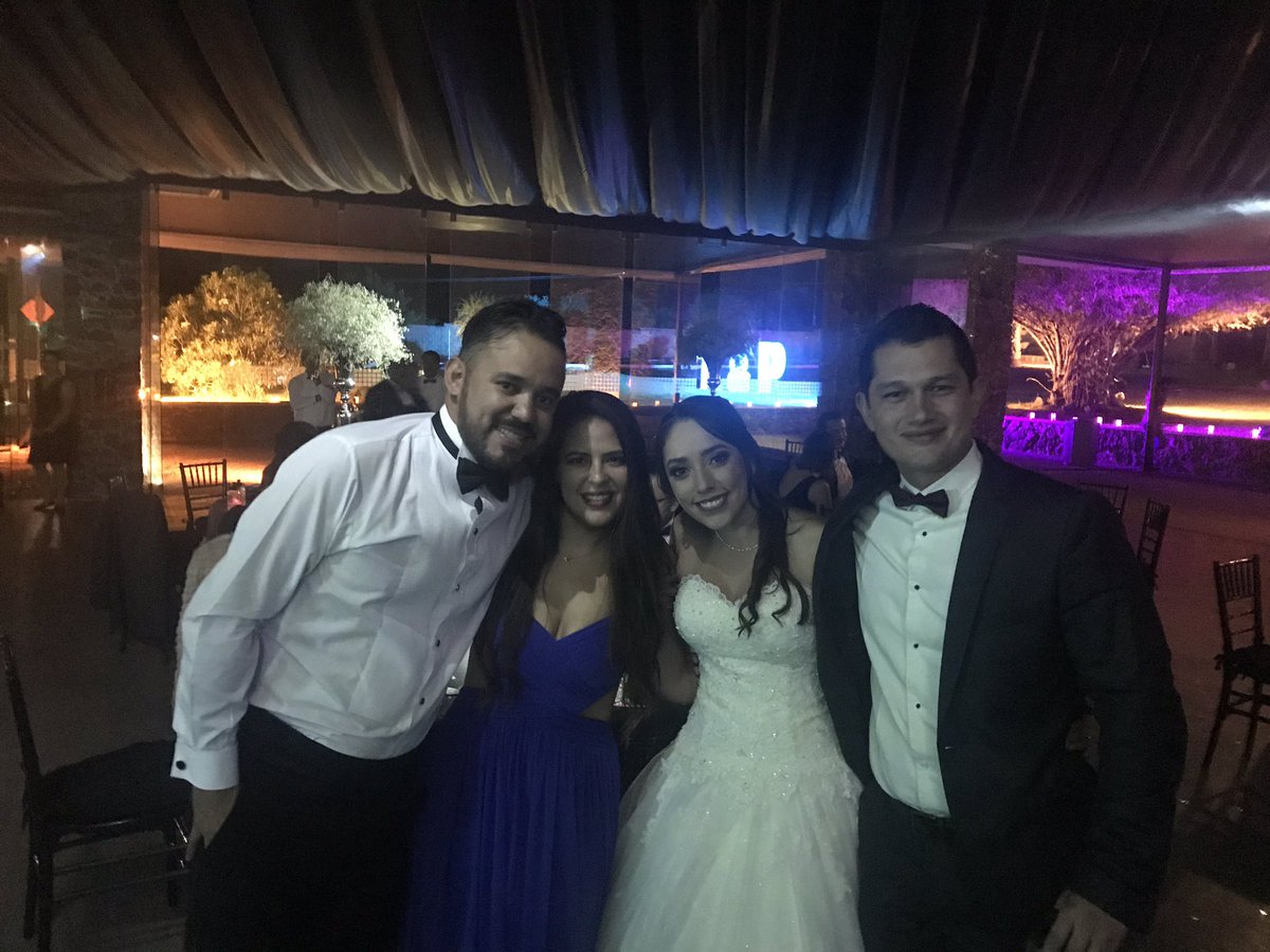 alejandro66mx's tweet photo. #Boduki #KarenYPatricio https://t.co/dZvhFwTXW2