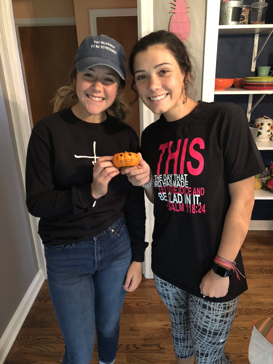 first_jesus101's tweet photo. such a good lesson today about regaining strength from Ms. Courtney!!! we are looking forward to the service project coming up this Saturday!! more info coming soon 💞 https://t.co/inocZaJ9d6