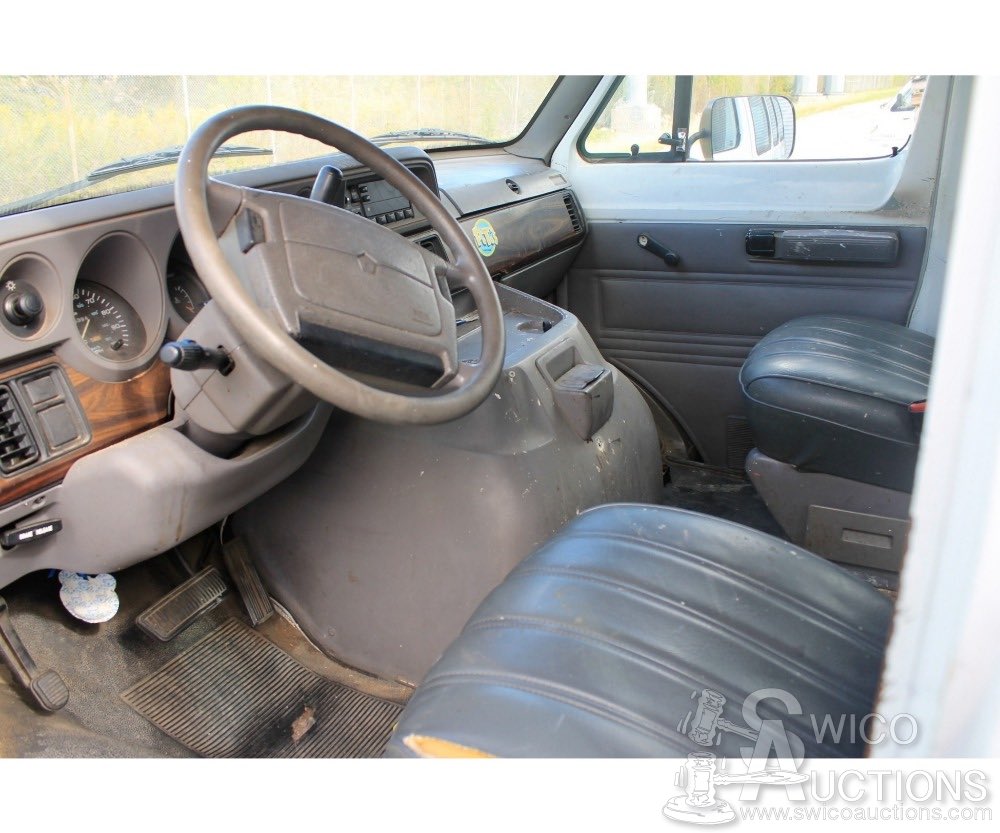 UTSurplus's tweet photo. Have you ever wondered what happens to all those UT vehicles? 🚐They are sent to Surplus Property to be auctioned off! Don’t let this 1996 Dodge van get away! Bid Here Now👉
https://t.co/vR15QkvjxM
#UTAustin #SurplusVehicles #Haulyourbandgear #HookEm https://t.co/0DBXZ5eiQO