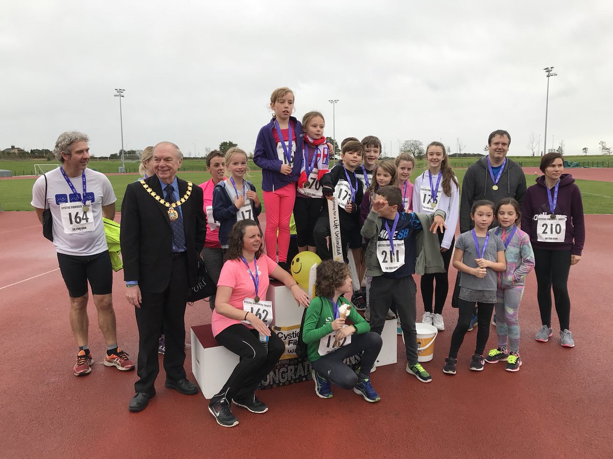 HeidiJackson16's tweet photo. Wow well done to all the runners @MawdesleyPeters you were all brilliant. It took commitment to get up on a Sunday morning when it was threatening to rain - but we did it and supported the 3k funrun at Edge Hill in aid of Cystic Fibrosis https://t.co/pSl5FvfEVB
