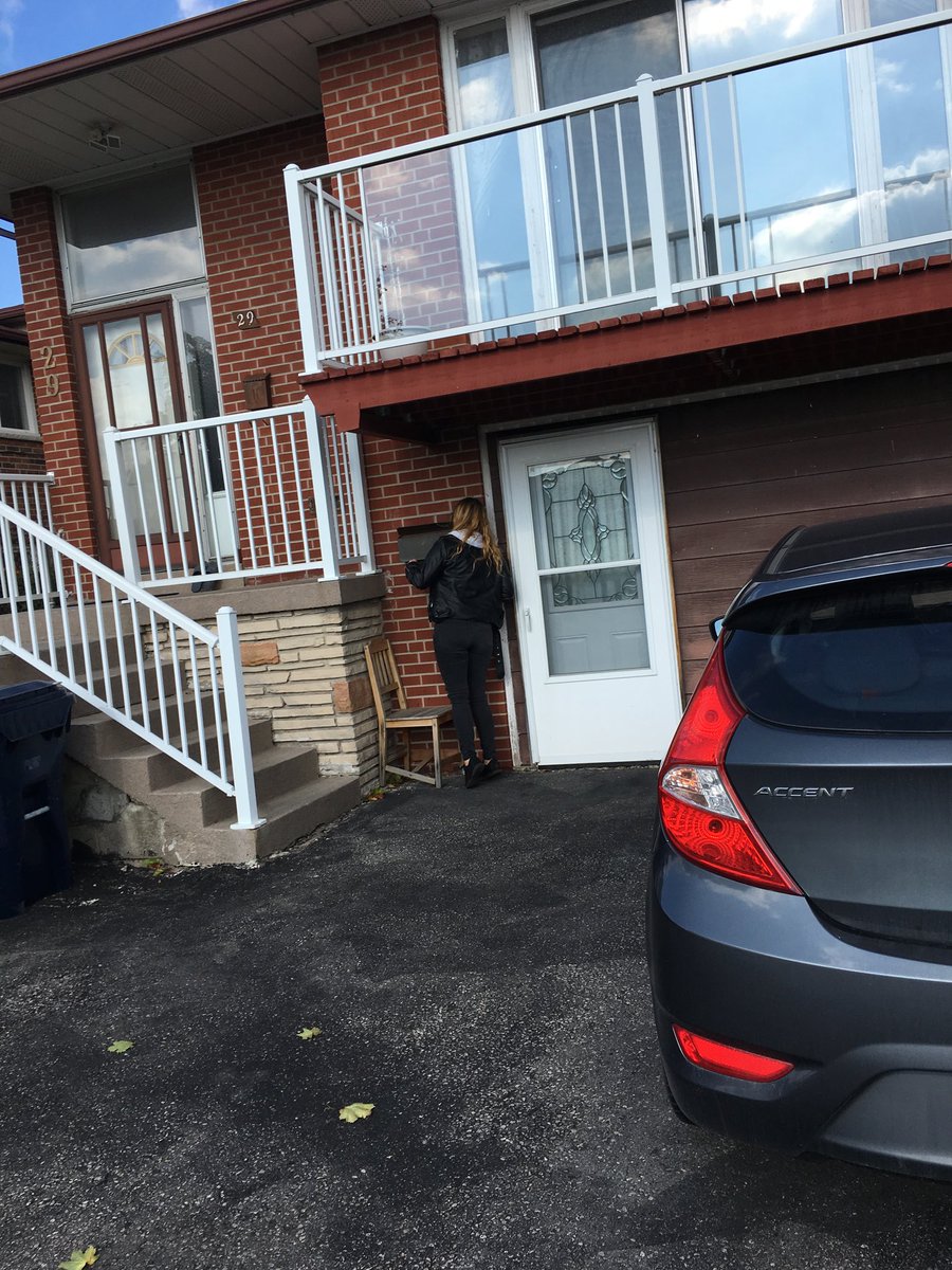 solidhilarity's tweet photo. Just caught this woman stealing people’s mail - the #progresstoronto no mammolitti leaflet!! #TOpoli https://t.co/uzQhugdBjI