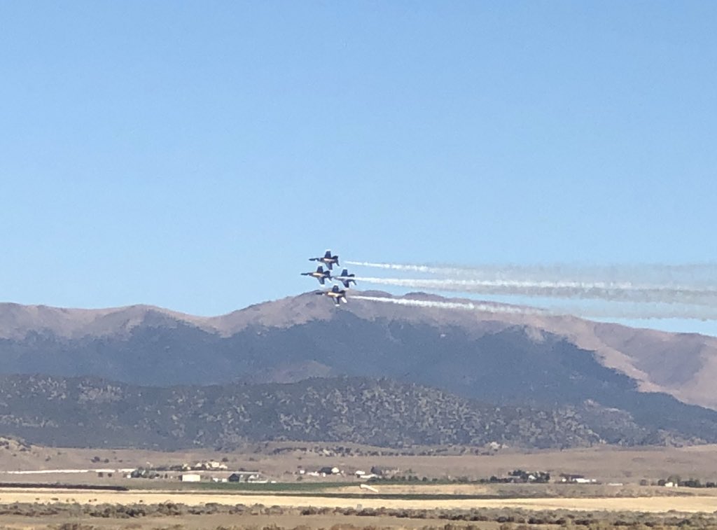 AirShow_360's tweet photo. The @USNavy @BlueAngels will make one final pass at the @Av_Roundup today! Where will you be?! #gettotheshow #airshow360 #weloveaero #weloveairshows #AviationRoundup #WhyCV https://t.co/HvDOpKsn5u