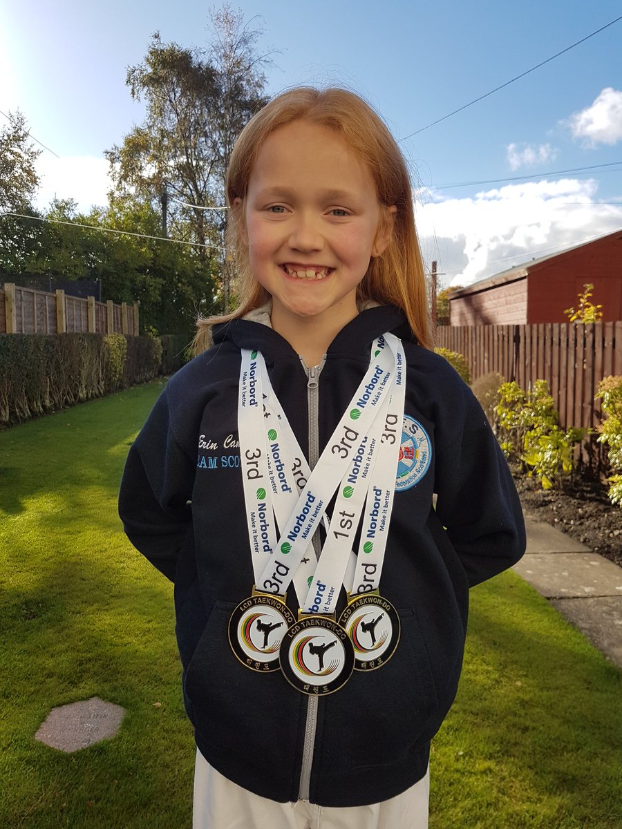 ErinsTkd's tweet photo. Excellent first team even by @lcdtaekwondo great experience for all the kids and a top performance by Erin and her teammates #teambcg @GlasgowCU @GBTaekwondo @ChildrenUniScot @GBTaekwondo @WorldTaekwondo1 @LaurenW_TKD @jadejonestkd @ThisGirlCanUK https://t.co/rnJQvGeUAQ
