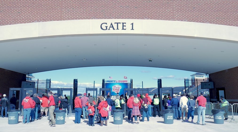 _BatmoBeal's tweet photo. Headed inside at the Williams Stadium Grand Opening! Liberty vs. Troy with a 2pm kickoff. https://t.co/1EGrs3IhnC