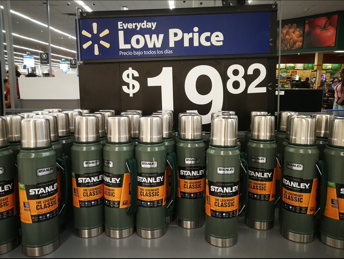 cortinale's tweet photo. Hace un mes en un Walmart de 🇺🇲, hoy en un Falabella de 🇦🇷. 😬 https://t.co/7sNHZQehm3