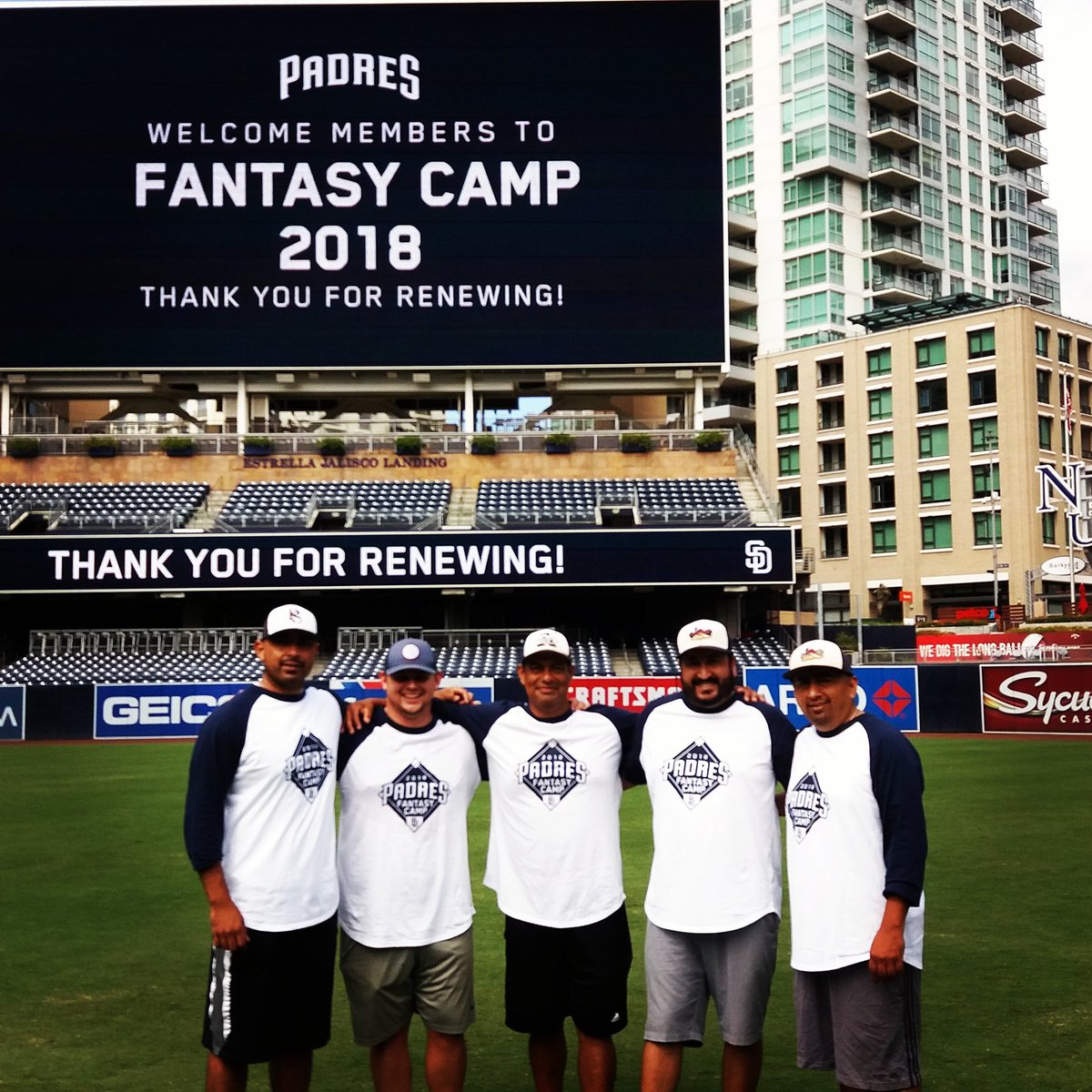 RebelsPremier's tweet photo. San Diego Rebels coaching staff at the 2018 Padres Fantasy camp. #sandiegorebelsbbc #padres #baseball https://t.co/WXFsVrAcab