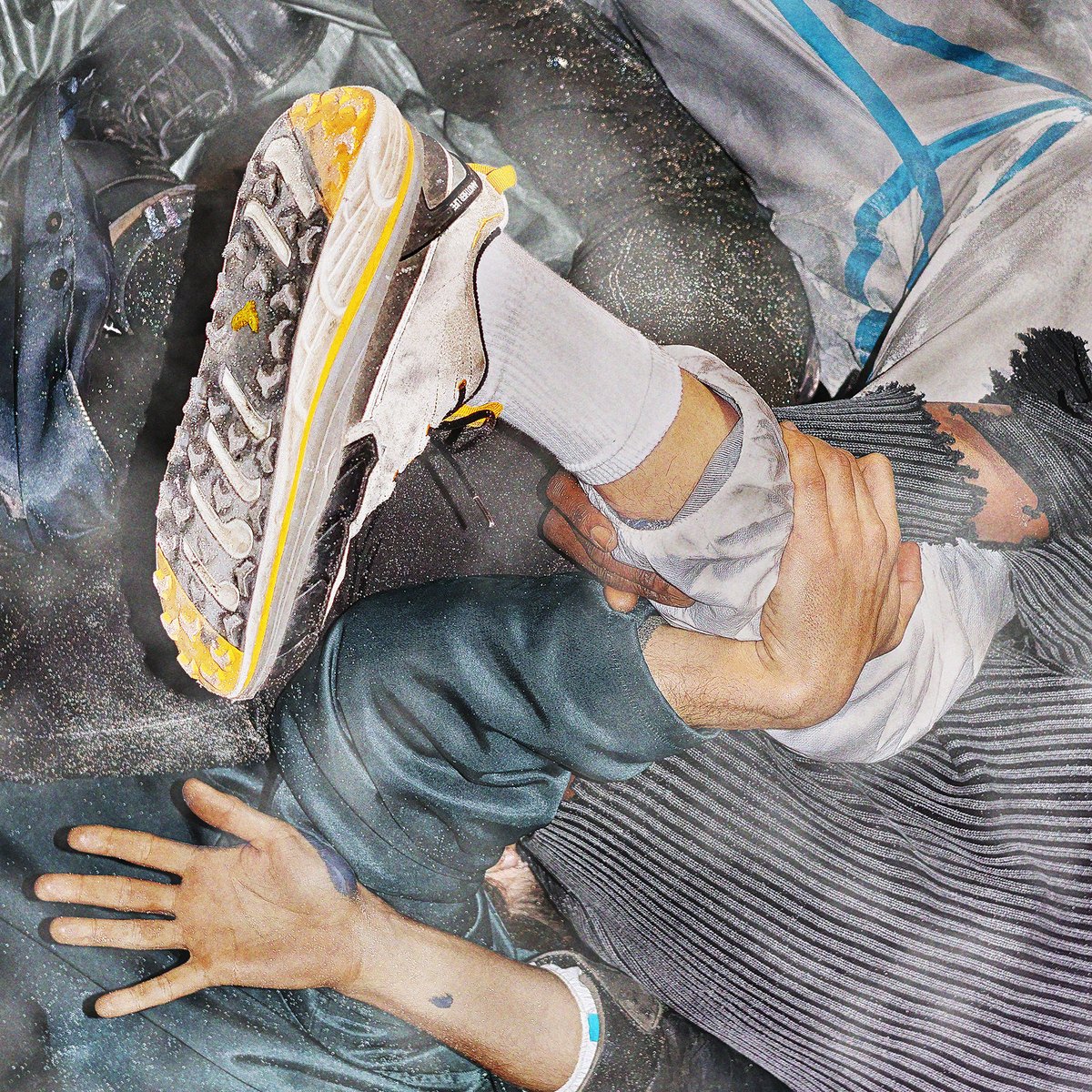 Review of <a href="/amnesiascanner/">AS</a>'s great new album 'Another Life'. On digital  maximalism, cognitive reformatting, pop as a carrier signal, etc. modernismunbound.com/reviews/anothe…