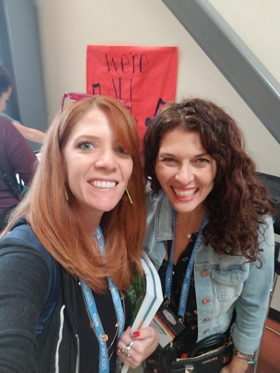 Great to meet @JCasaTodd,she has amazing insight on how we can leverage social media to teach #digcit and create digital leaders! #WeAreCUE #fallcue #socialLEADia