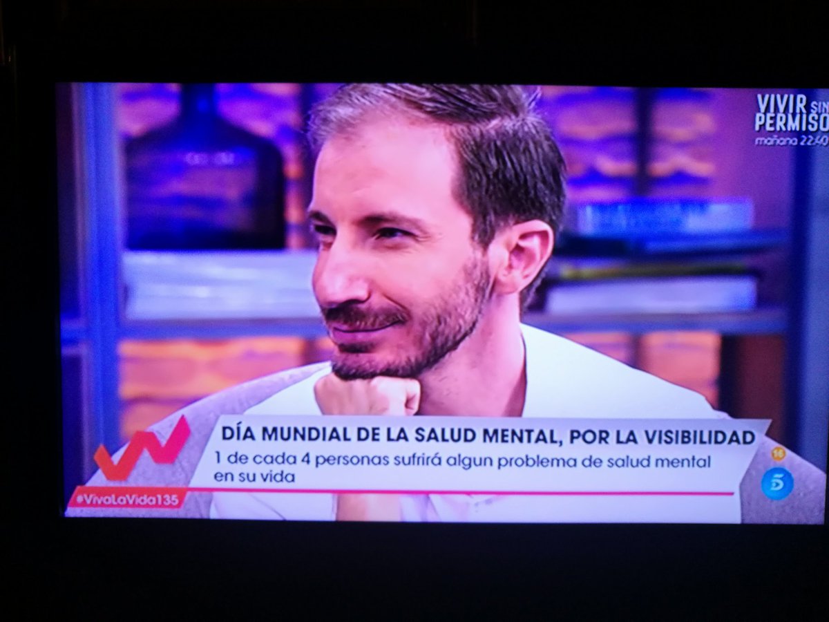 Hace unos minutos en VIVA LA VIDA Tele5 con  TOÑI MORENO <a href="/tmorenomorales/">Toñi  Moreno</a> #NoTeHagasElLoco #SaludMental #VivaLaVida135 #toc #yotambienestoytocado #tocados