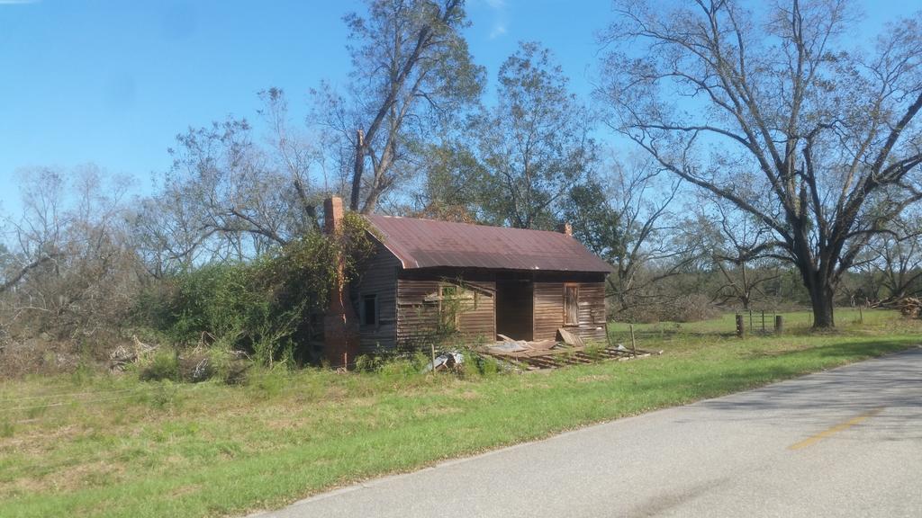 klb8311's tweet photo. Correction closer to Morgan Georgia
Convoys of power crews from several States
Seen South Carolina and Pennsylvania didn't stop to take photos #stayoutoftheirway #theyarebusy https://t.co/UAn5GRUFCl