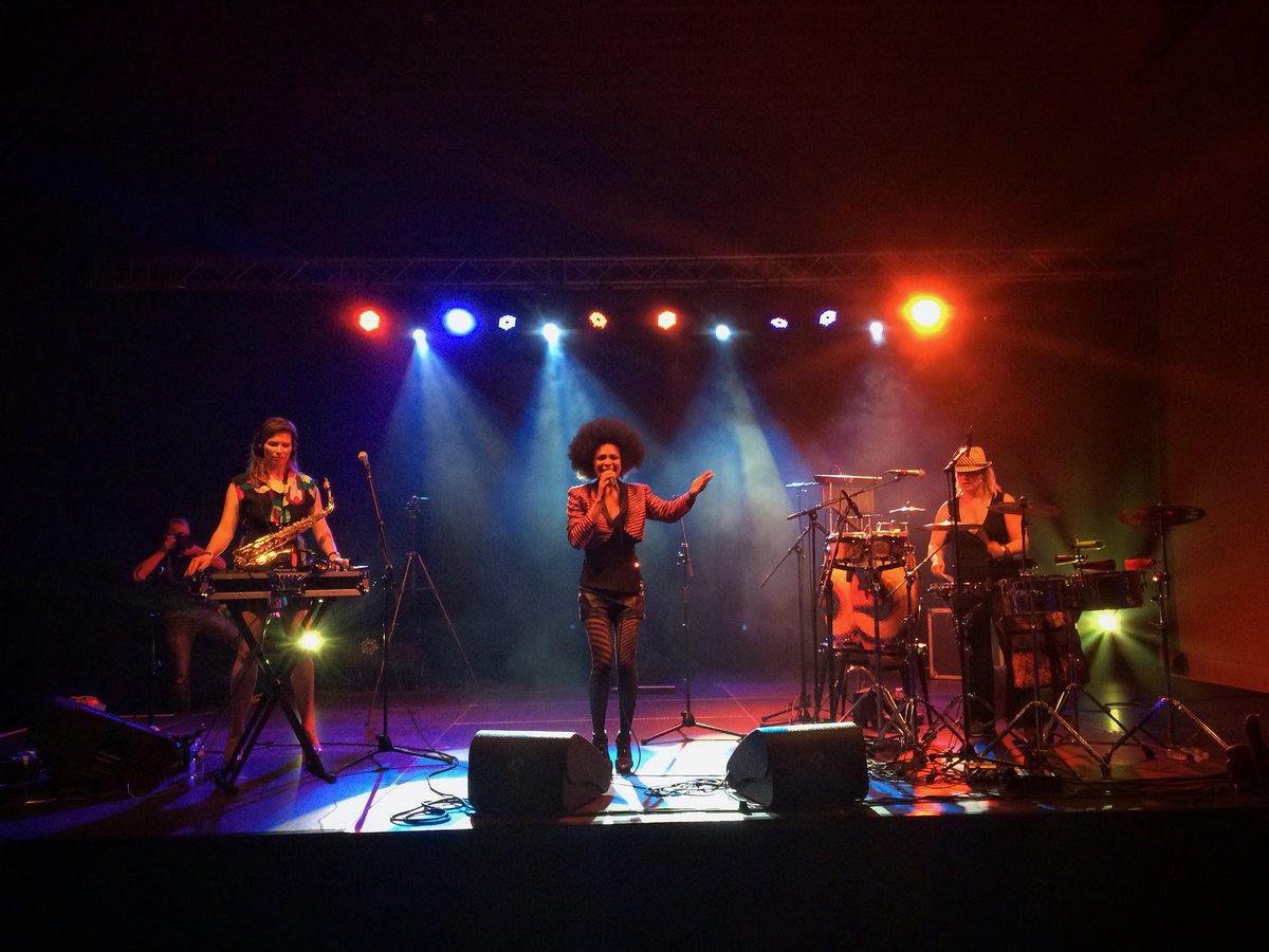 Genoten van LeusdenJazz in De Korf en De Tuin.
Complimenten aan de organisatie.