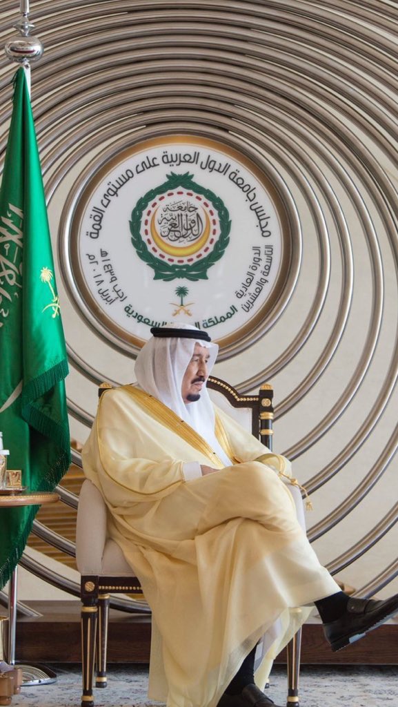 SharaniSaeed's tweet photo. #كلنا_سلمان  تبقى السعودية شامخة رغم انوف الحاسدين والحاقدين . تحت قيادة حكيمة وحازمة وعازمة . ادام الله حكامنا 🇸🇦 https://t.co/ZkebUGfrOR