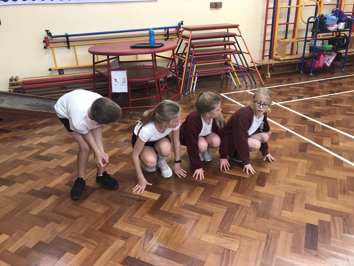 MissHoltsClassx's tweet photo. Using the principles of dance to create movements to blocks of 8 ππΌ #abbotspe https://t.co/biphPoxh2J