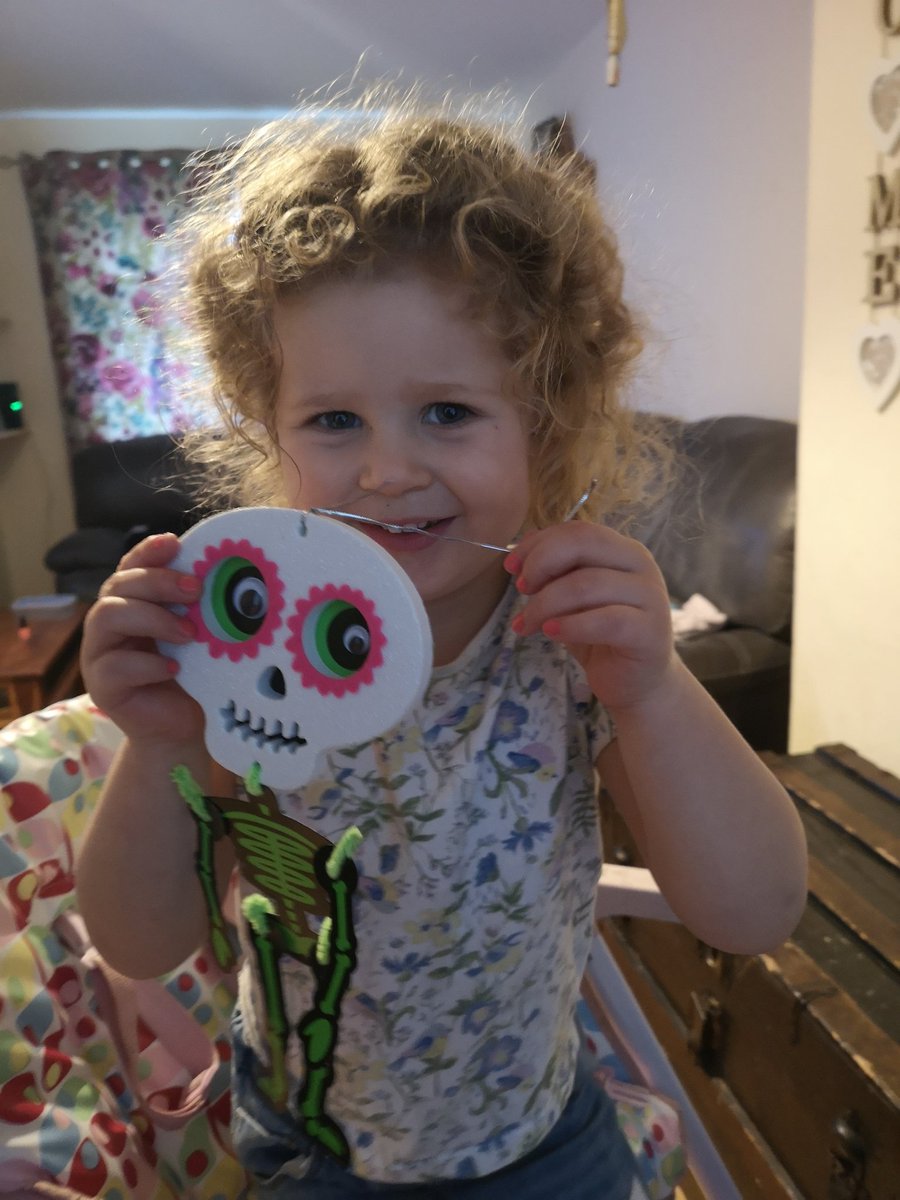 Halloween crafts #CraftHour #familyfun