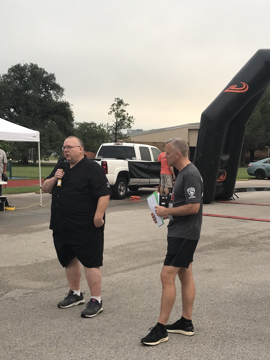 TexasLETR's tweet photo. Thanks to Austin Police Dept @austin_police and @chief_manley and all our sponsors successful Run with the Heroes this morning! #LETR #SOTX @SOTexas https://t.co/TRBILh0I5t