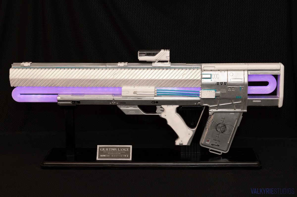 Finally took some nice shots of the Graviton Lance I created from. 