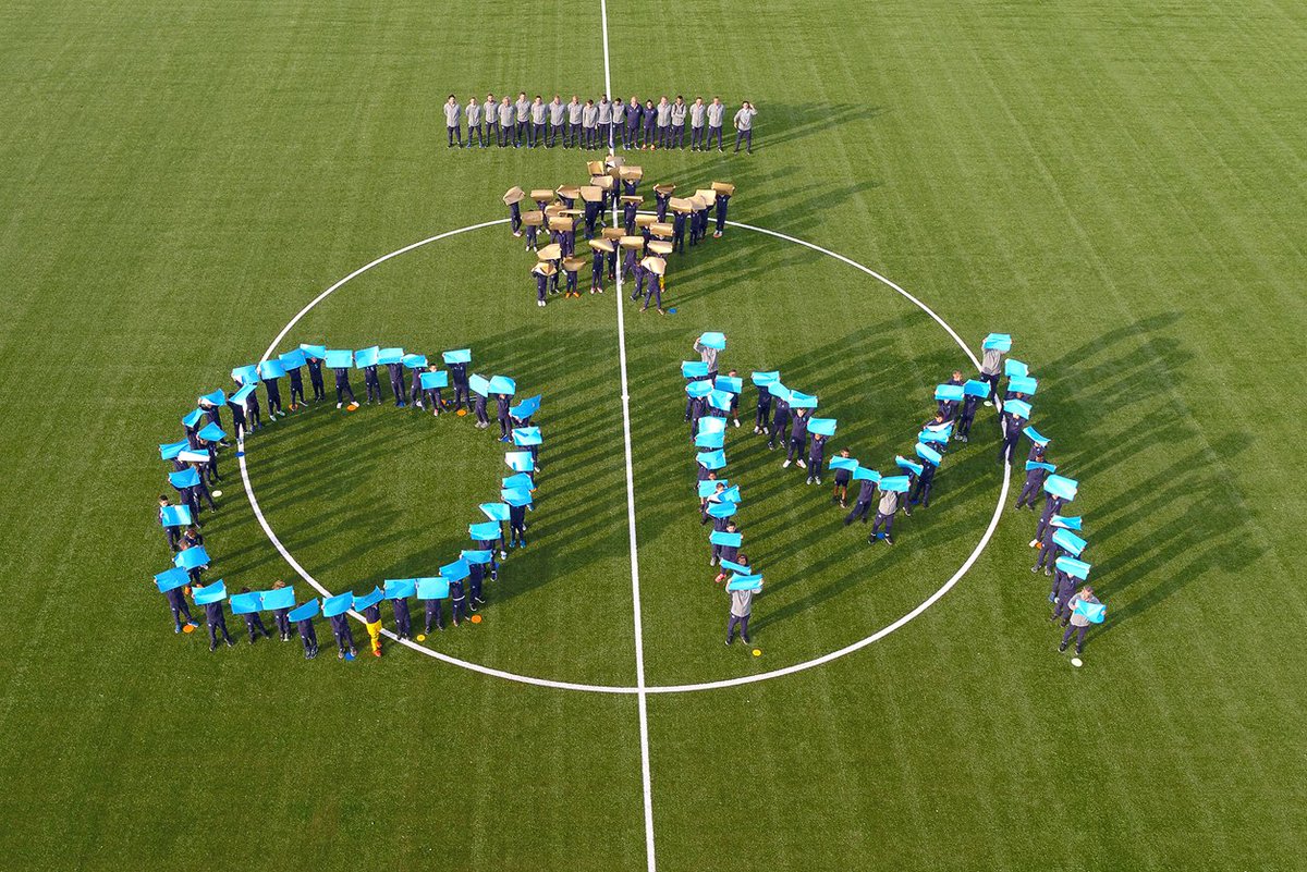 jheyraud's tweet photo. Belle inauguration de notre OM Campus. 6M€ d’investissements entièrement pris en charge par l’OM. Il manquait un centre d’entraînement digne de ce nom pour les plus jeunes et les féminines en cœur de ville. C’était un engagement, c’est désormais chose faite https://t.co/sDa3bSW0BX