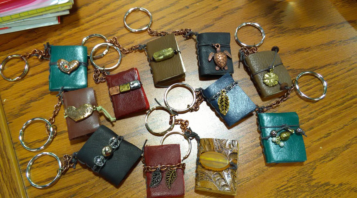 BeckyStouten's tweet photo. Makers, what do you make?  Here are some of my mine #mnitem, #essalibraries https://t.co/yr7TwUREzk