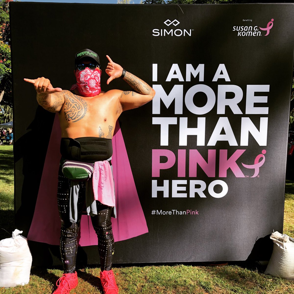 Kaimana_671's tweet photo. Imma waist belt, fanny packing, Pac-Man tights wearing, Pink shoes rocking Son of a Gun!! IMMA A BEERLAB NINJA!! @beerlabhi #thinkpink #beerlabhi #beerlabhiwaipio #susangkomen #susangkomenraceforthecure #fannypackin #pacman #fannypacman #morethanpink https://t.co/8obVmp2U96