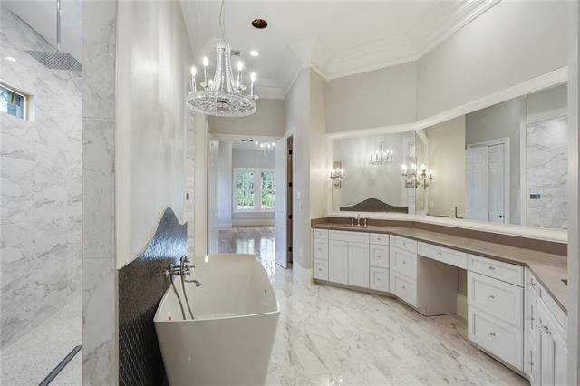 BedicoCreek's tweet image. Imagine This is Where YOU Get Ready in the Morning!! Visit 485 S. Fairway Drive Today - There Is 45 Minutes Left in Our #2018FallTour, So Don't Miss Your Chance to See the Many Homes Available That Are Open Today! ow.ly/ZJOb50jnLb3