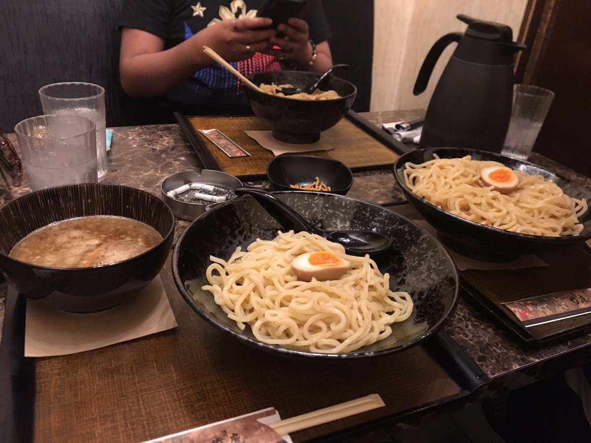 zorodoragon2's tweet photo. 無性に食べたくなるこの時間😭😭😭 https://t.co/AWBttDA9mt