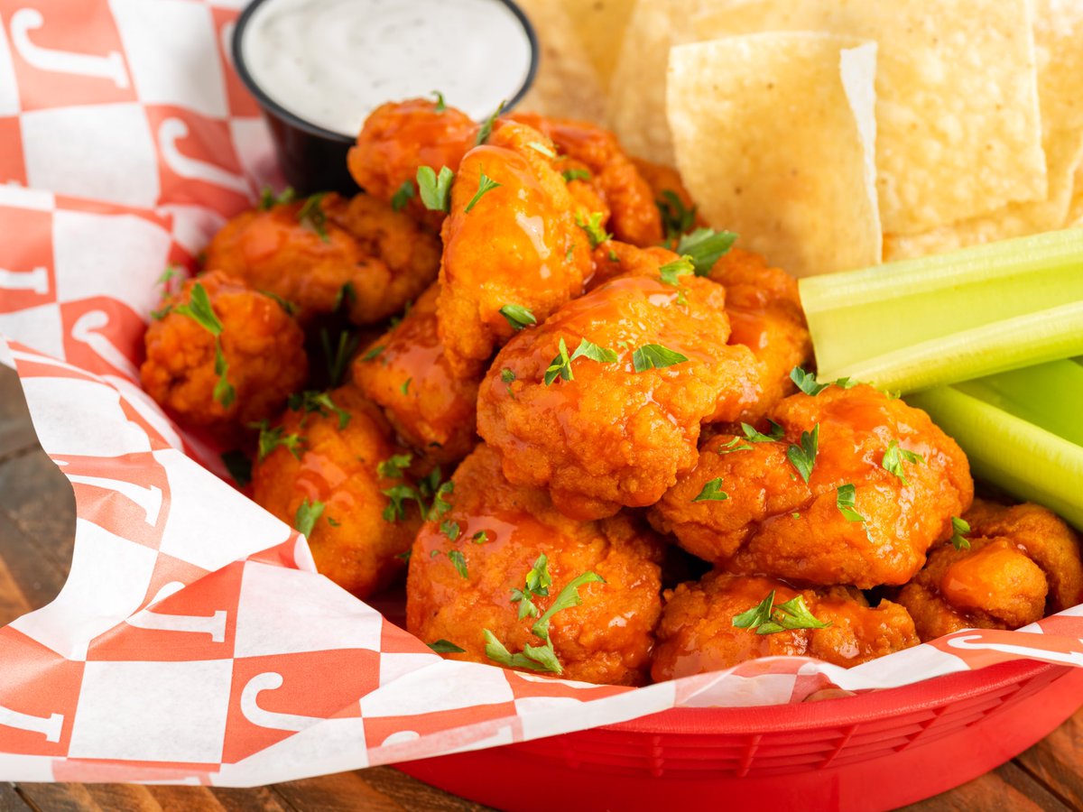 Retweet for a shot at Free Boneless Wings for a year! $.50 boneless wings every Tuesday all month! Don’t miss this. #lfk
