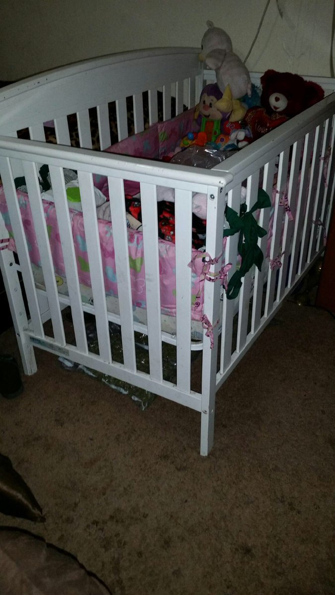 TulareSheriff's tweet photo. Detectives Find Bags of Pot in Baby’s Crib, Honey Oil Lab & Stolen Property at Dinuba Home https://t.co/0sGOc0b6ZR #TulareCounty #tularecountysheriff #marijuanabust #potbust #childendangerment #marijuana https://t.co/03FByffG5c