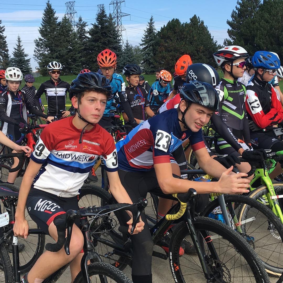 midweekcycling's tweet photo. Kids be racing... #tocx #Crossishere https://t.co/FctS41cgEJ