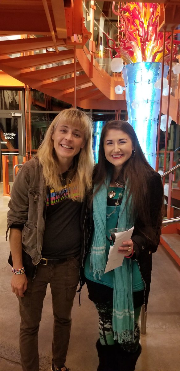 autumnmcbottom's tweet photo. I think I just died? Tom &amp; I met a favorite ingenious voice &amp; humble icon in comedy, mental health, civil rights, politics, etc. @mariabamfoo: I'm so sorry I probs babbled abt my GAD &amp; fandom. "Exploit the weakness" &amp; keep helping people heal through laughter. You're amazing. 💚 https://t.co/0SxWq8bUH9