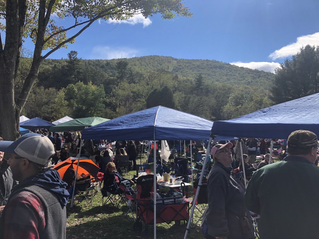 LSLifestyleBlog's tweet photo. Harvest &amp; Wine Festival https://t.co/T7PTDT2mTy https://t.co/uKFlDiMQoD