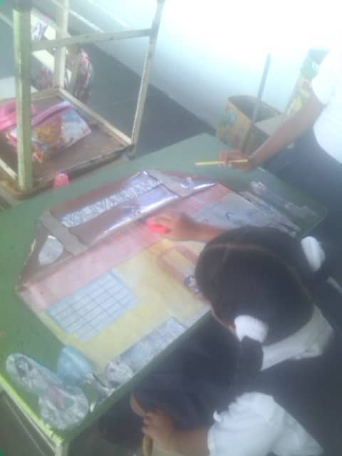 ebkm_96's tweet photo. Elaboración de Cartelera por los 19 Aniversario de las Escuela Bolivarianas https://t.co/JrwhRqMjkN