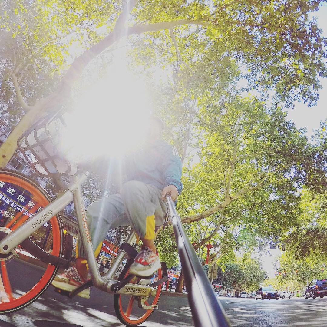 Smartcloud6's tweet image. Photo of the day @張濤
#sunny day #bike riding
#gopro #goprohero5 #selfie