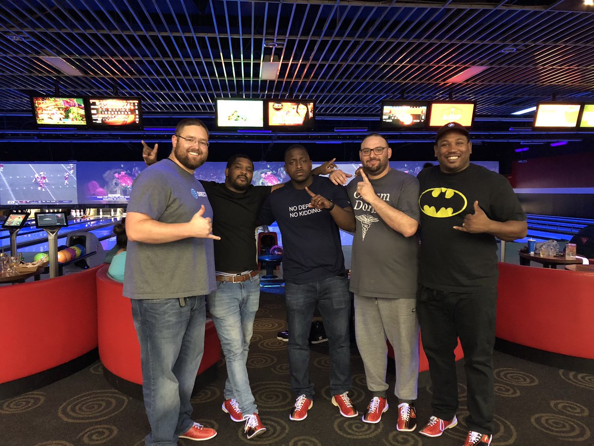 Celebration night for the #1 Team in the Mid-Atlantic for Q3 and BACK to BACK North Carolina CHAMPS!!! I Love This Team!!! <a href="/MrNextLevelATT/">BrandonD@vis</a> <a href="/ChrisSerina/">Christopher Serina</a> <a href="/AdamMRagab/">Adam M. Ragab</a> <a href="/404girl/">Betsy Francis</a> #SummitFrameOfMind 🤙🏻