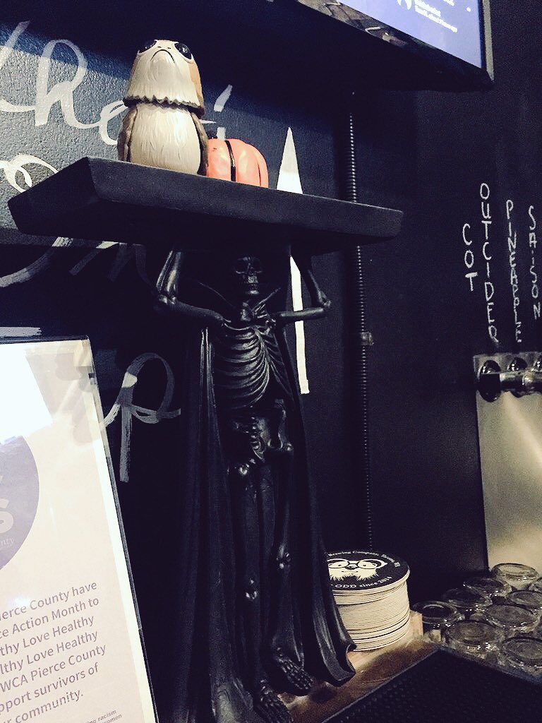 MiCorazonMiAmor's tweet photo. Stop by @oddotterbrewing for Healthy Love Healthy Hops to support #domesticviolenceactionmonth 
#adventuresofporg #porgalert #porglife #beerporg #porgnation #porgstagram #MotherofPorgs #porgsinpublicplaces #porgs #porgsofinstagram #KeepitODD #OOBC #YMCA https://t.co/WJG31JWfuR