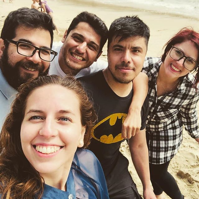 Ayatanland's tweet image. Gente linda ❤️ #amigos #playa #projac #friendship #playa #fotodeldía #picoftheday #beach #grabando ift.tt/2Pwy2KM
