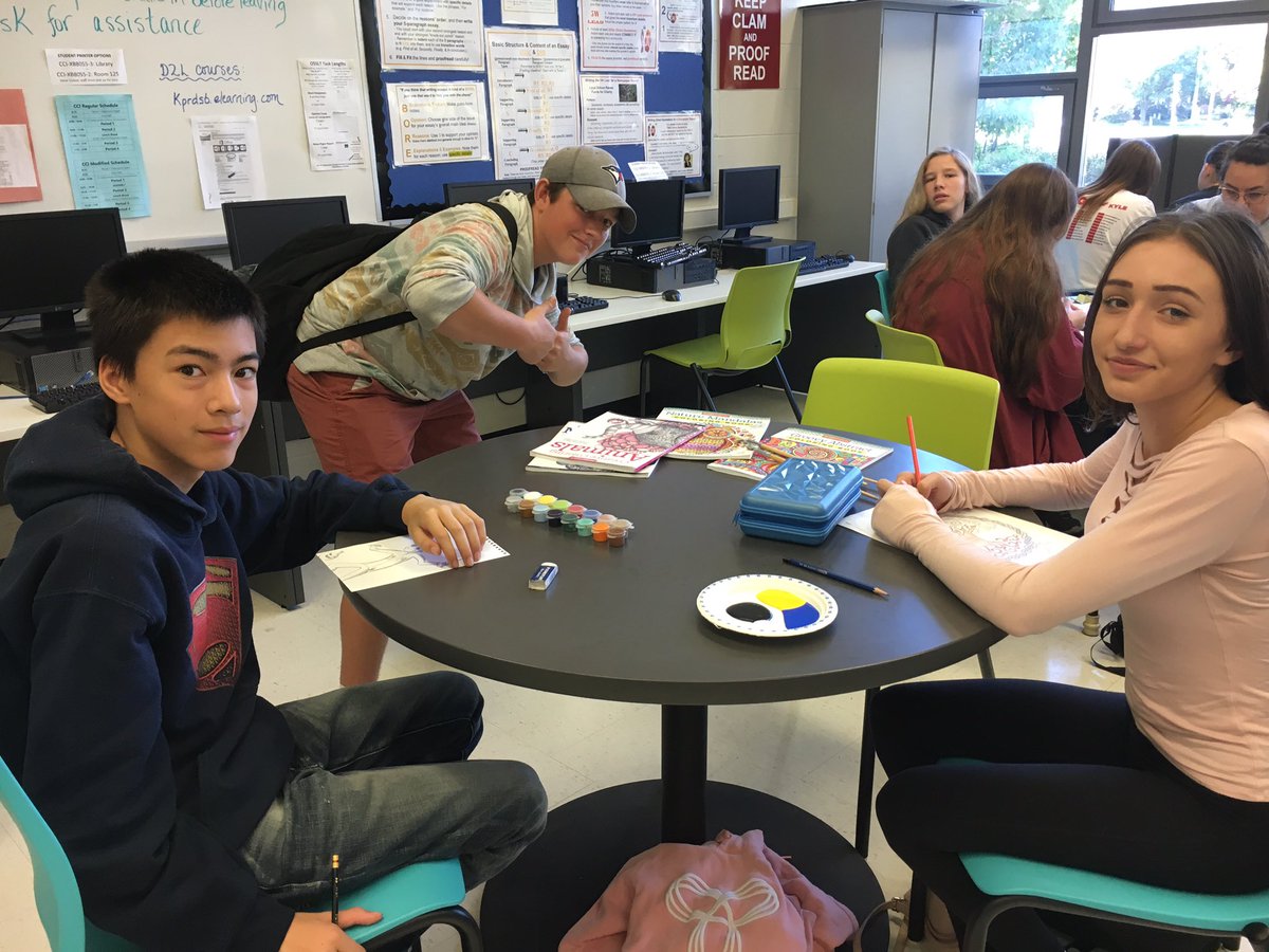 CCIwolves's tweet photo. Another amazing Wolf Wednesday; from painting, making and playing to meditation, knitting and guitar jamming. #BeAmazingCCI #wolfwednesday #weareawesome https://t.co/UuoGZyvq7g
