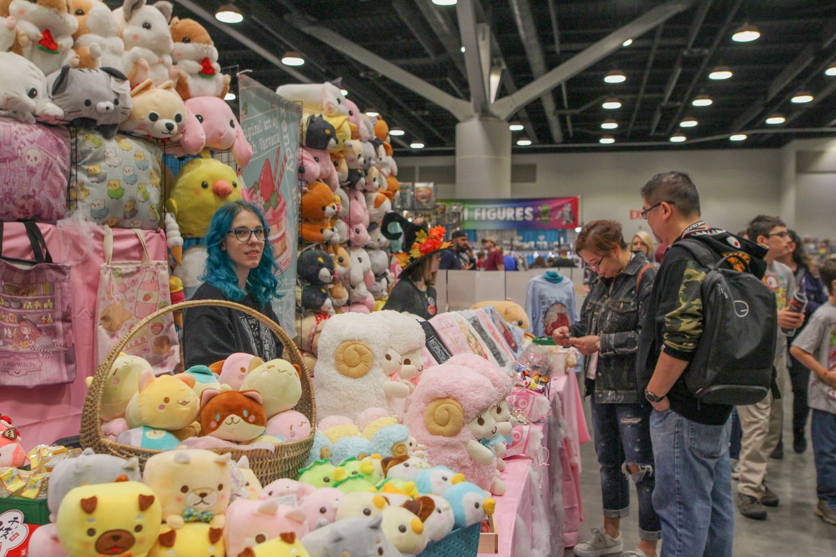FANEXPOVAN's tweet photo. Kawaii gifts for that special Senpai #FXV2018 https://t.co/XHEfYJUkgf
