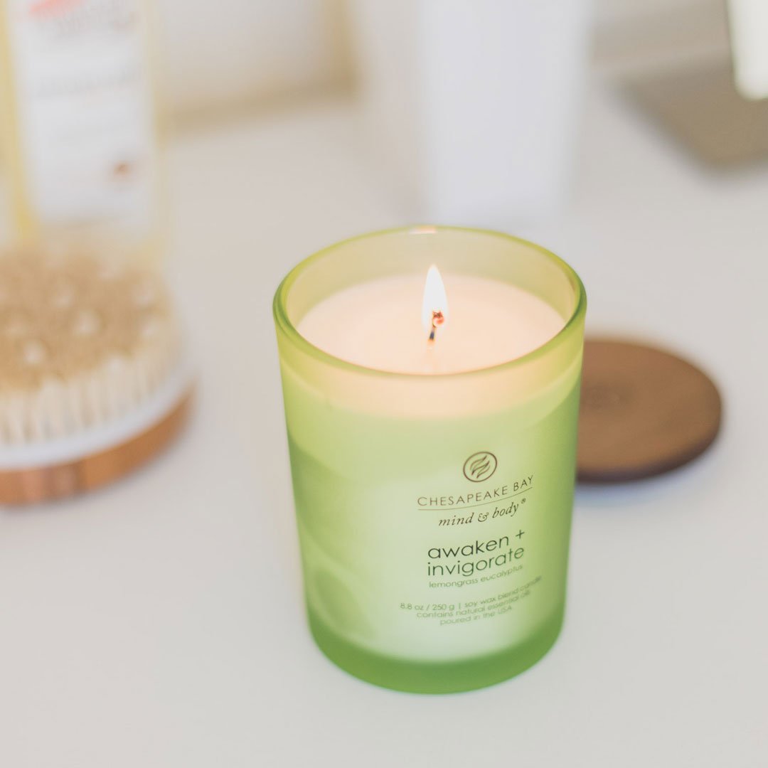 CBayCandle's tweet photo. Simple routines like an evening tea ceremony can help restore our sense of well-being and reduce anxiety. Explore a range of 5-minute daily rituals that can help you feel calm and grounded: 
https://t.co/ZHG1noaRUI
@Jessoshii 
#cbcwellness https://t.co/89KPWefyBL
