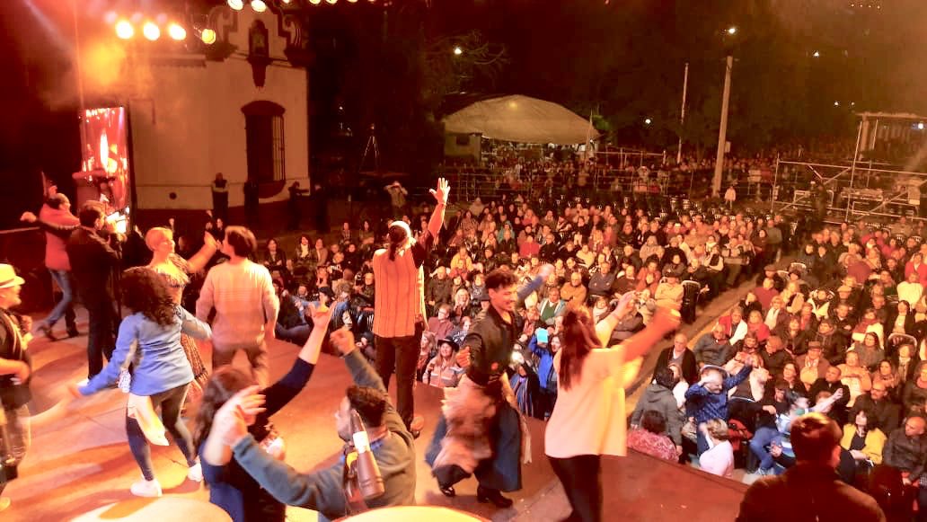 IndioLucioRojas's tweet photo. Gracias Bragado(Bs As). Fiesta Nacional del Caballo!!!!! https://t.co/Orb8fGfRse