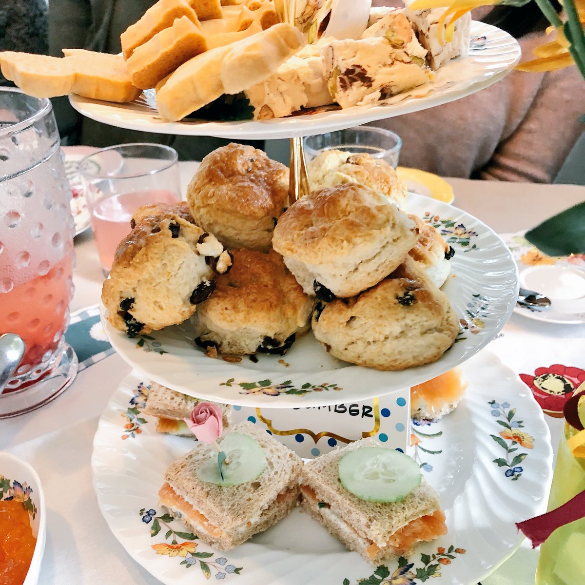 EdelweissDG's tweet photo. Tea party at Mrs. Charsley’s House https://t.co/XtHilK8fJg