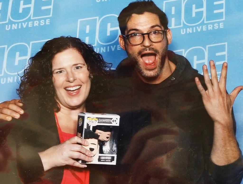 lucifansgroup1's tweet photo. The other photo I had done today... 😊 @tomellis17 #LuciferonNetflix https://t.co/F7Doh4UMke