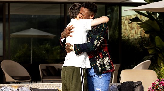 Louis Updates Italia tweet media