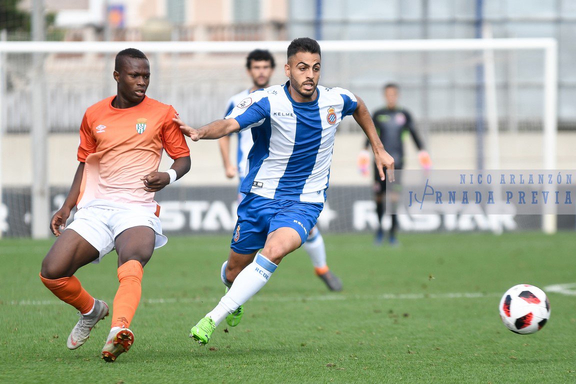 jornada_previa's tweet photo. FOTOGALERIA. Segunda División B: @RCDEspanyol B - @CFPeralada 👉🏻 https://t.co/ah1J7hebFX | Fotos @nicolasarlanzon #2bg3 #rcde https://t.co/5yyBAzTv7H