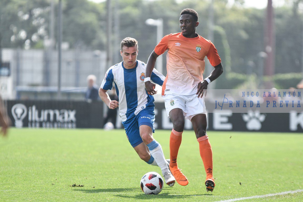jornada_previa's tweet photo. FOTOGALERIA. Segunda División B: @RCDEspanyol B - @CFPeralada 👉🏻 https://t.co/ah1J7hebFX | Fotos @nicolasarlanzon #2bg3 #rcde https://t.co/5yyBAzTv7H