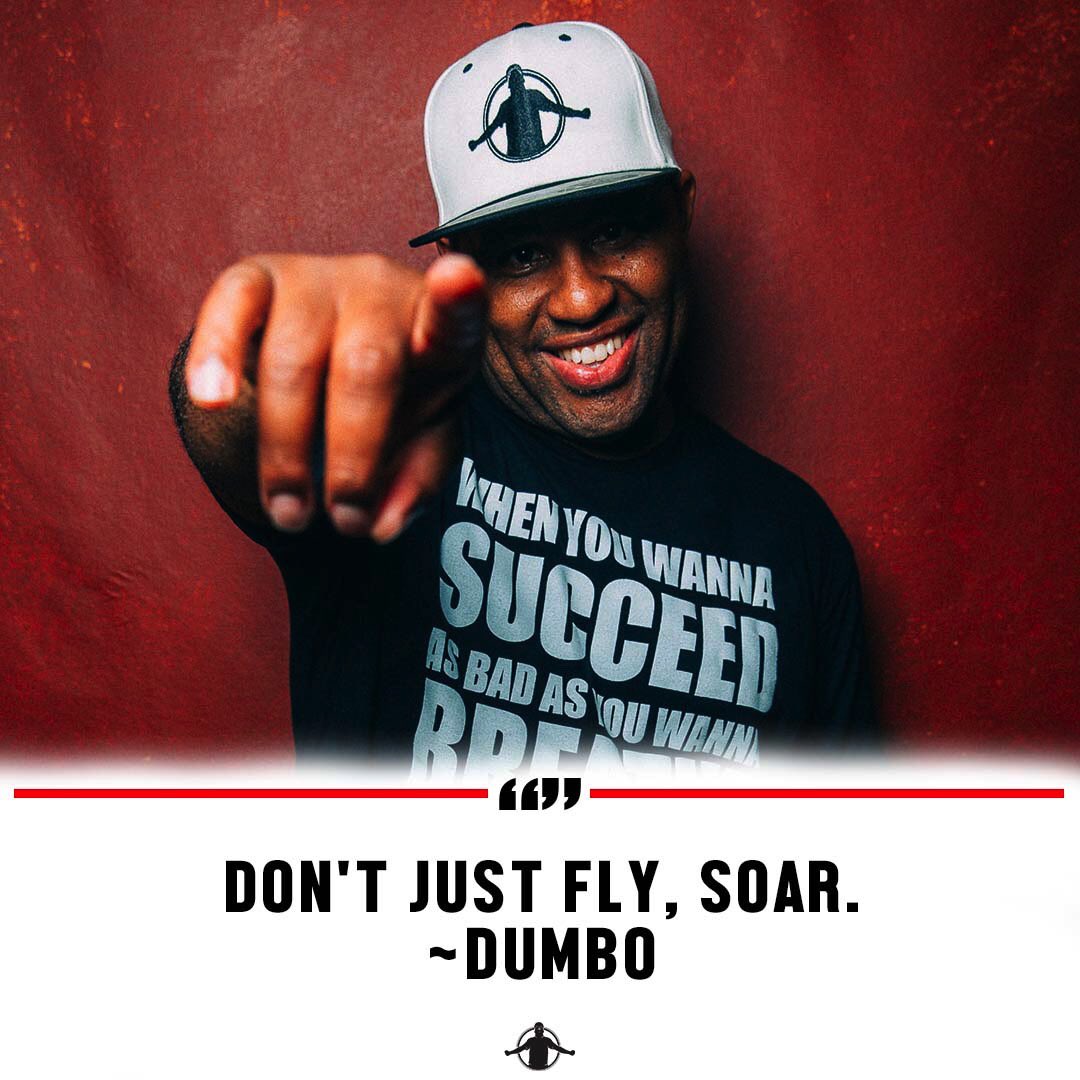Ericthomasbtc's tweet photo. We ask ourselves, 'Who am I to be brilliant, gorgeous, talented, fabulous?' Actually, who are you not to be? You are a child of God. Your playing small does not serve the world. There is nothing enlightened about shrinking so that other people won't feel insecure around you https://t.co/RKI89LcsWx